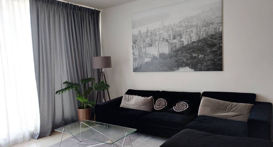 For rent 2 bedrooms condo in Sathon, Bangkok