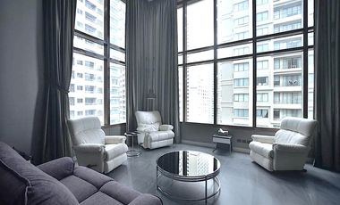 For rent 3 bedrooms condo in Khlong Toei, Bangkok