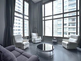 For rent 3 bedrooms condo in Khlong Toei, Bangkok