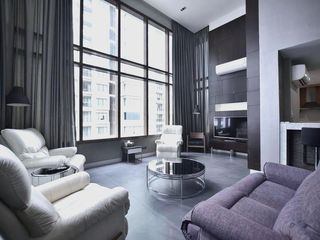 For rent 3 bedrooms condo in Khlong Toei, Bangkok