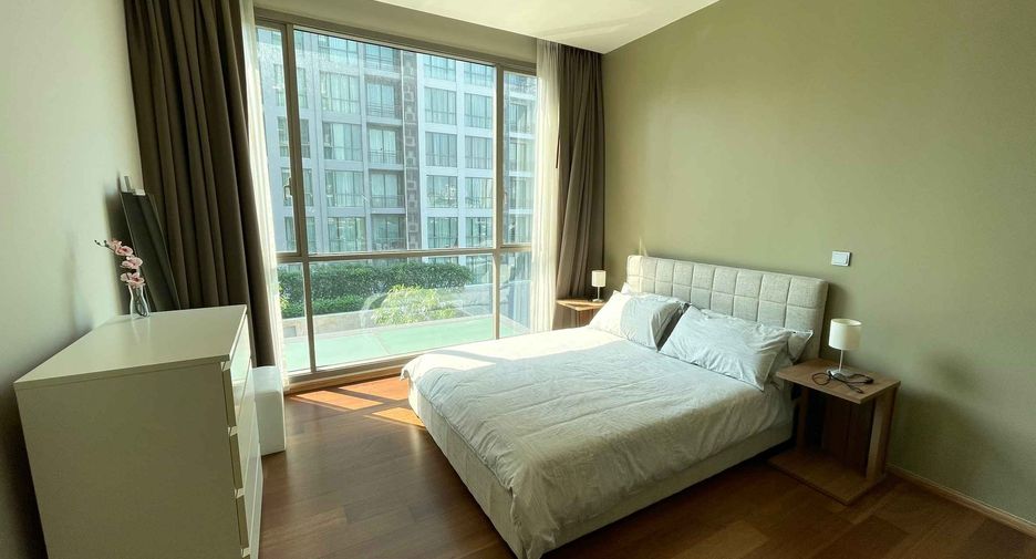 For rent 2 bedrooms condo in Watthana, Bangkok