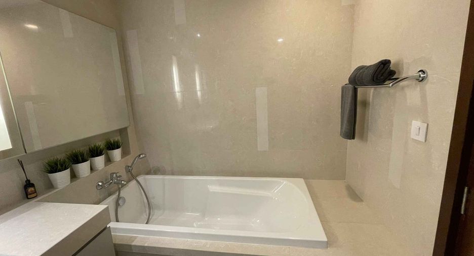 For rent 2 bedrooms condo in Watthana, Bangkok