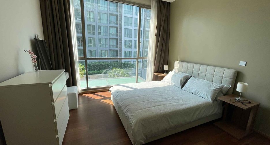 For rent 2 bedrooms condo in Watthana, Bangkok