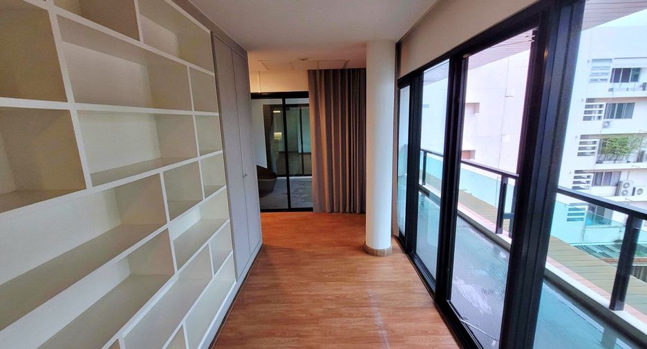 Condo en alquiler de 3 habitaciones en Pathum Wan, Bangkok