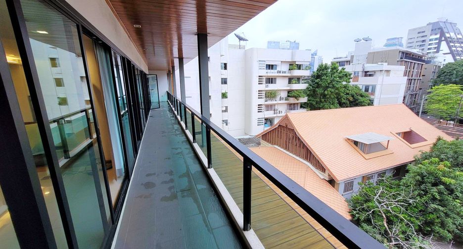 Condo en alquiler de 3 habitaciones en Pathum Wan, Bangkok