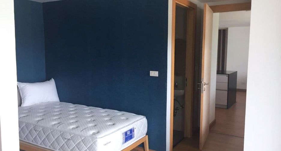 Condo en alquiler de 3 habitaciones en Pathum Wan, Bangkok