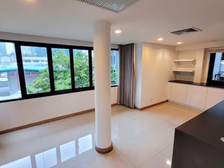 Wohnung zur Miete mit 3 Zimmer in Pathum Wan, Bangkok