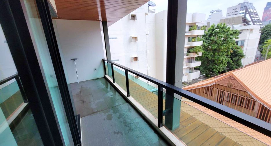 Condo en alquiler de 3 habitaciones en Pathum Wan, Bangkok