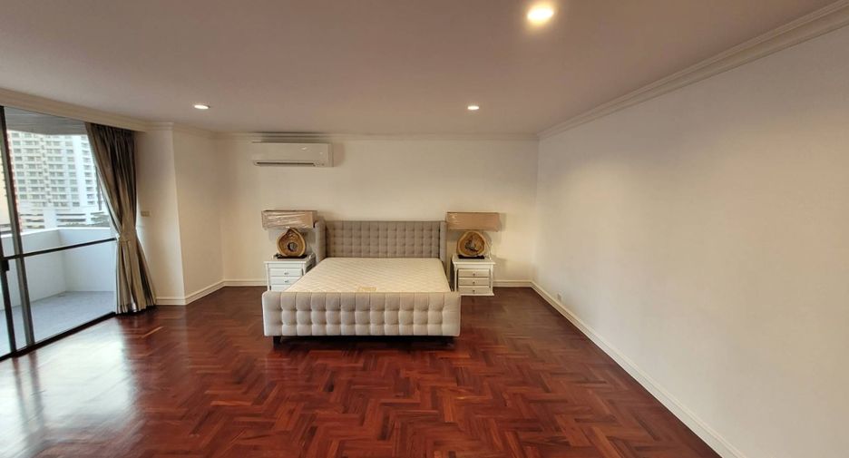 For rent 3 ベッドルーム condo in Khlong Toei, Bangkok