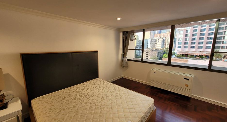 For rent 3 ベッドルーム condo in Khlong Toei, Bangkok