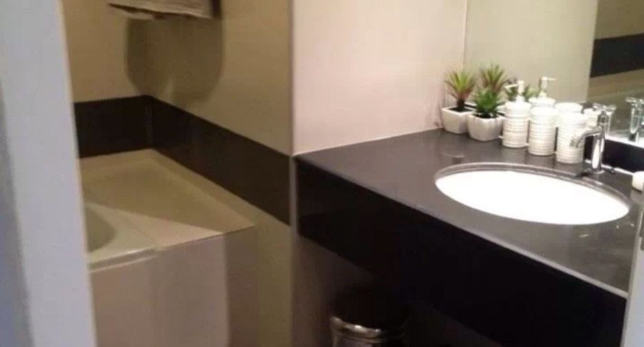 For rent and for sale 2 bedrooms condo in Watthana, Bangkok