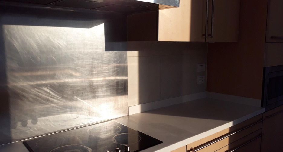 For rent and for sale 2 bedrooms condo in Pathum Wan, Bangkok