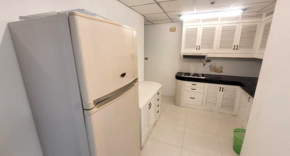 For rent and for sale 4 bedrooms condo in Khlong Toei, Bangkok