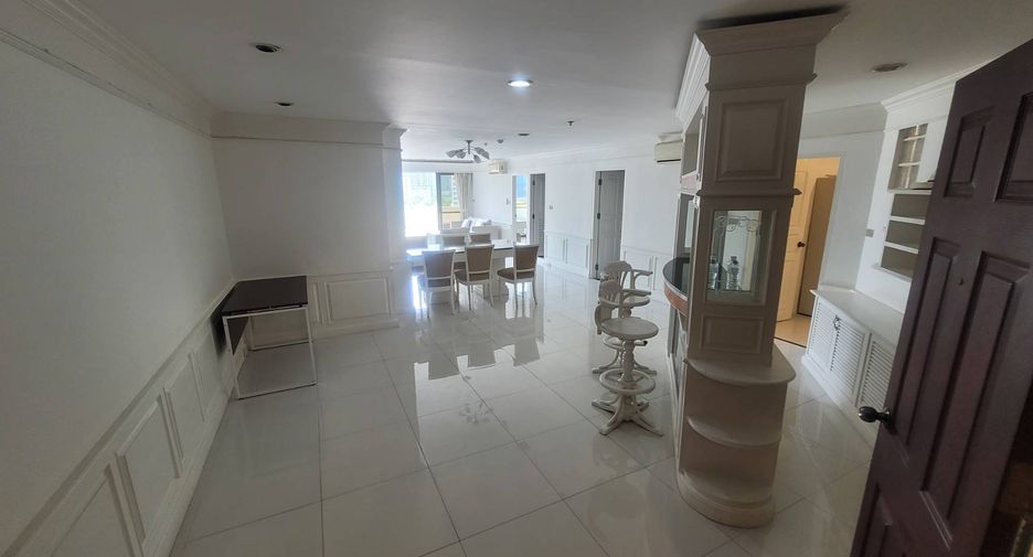 For rent and for sale 4 bedrooms condo in Khlong Toei, Bangkok
