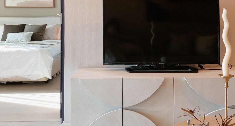 For rent and for sale 1 bed condo in Khlong Toei, Bangkok