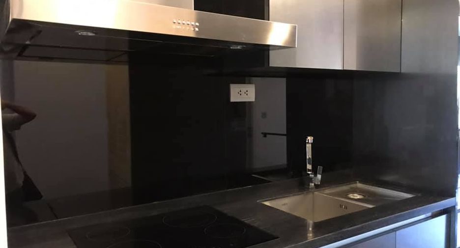 Condo en alquiler de 2 habitaciones en Watthana, Bangkok
