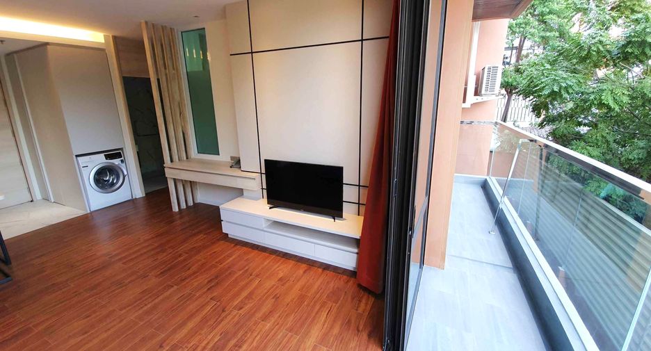 À louer 3 chambres condo à Khlong Toei, Bangkok