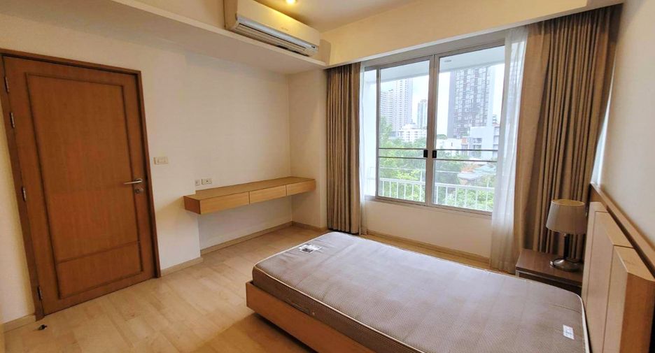 For rent 3 ベッドルーム condo in Khlong Toei, Bangkok