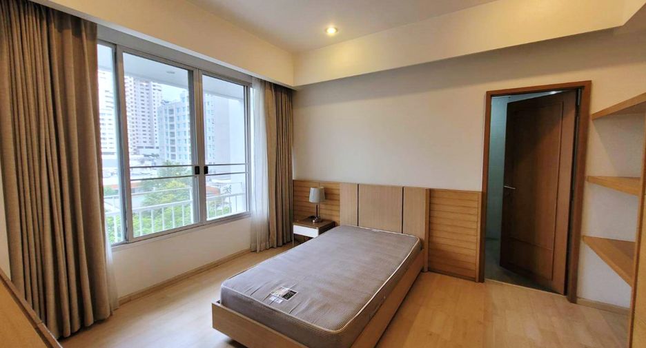 For rent 3 ベッドルーム condo in Khlong Toei, Bangkok