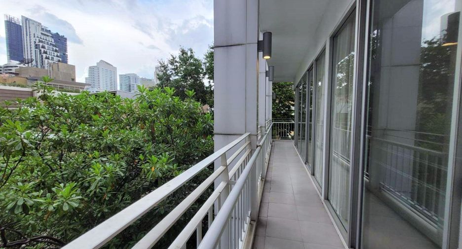 For rent 3 ベッドルーム condo in Khlong Toei, Bangkok