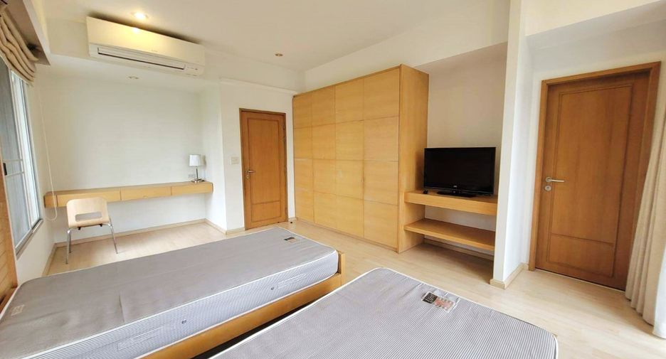 For rent 3 ベッドルーム condo in Khlong Toei, Bangkok