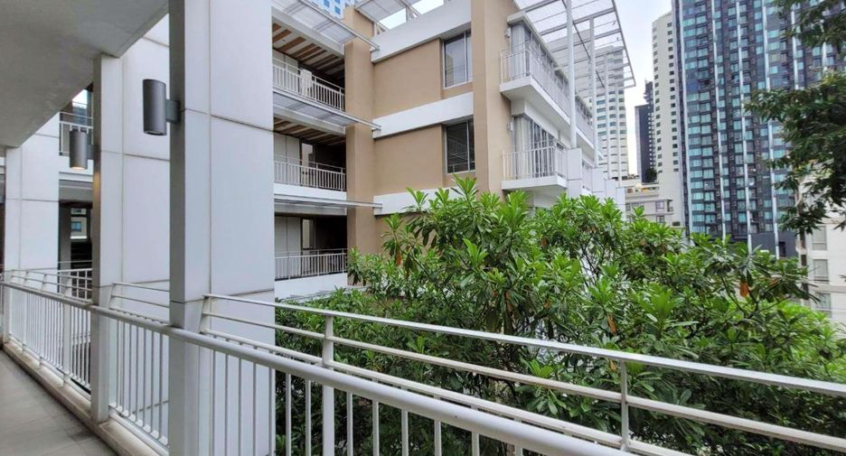 For rent 3 ベッドルーム condo in Khlong Toei, Bangkok