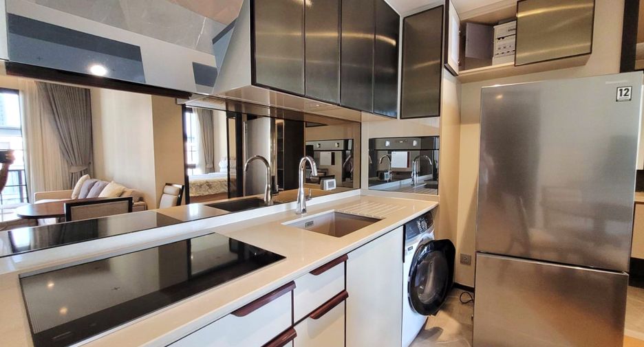 For rent 2 bedrooms condo in Watthana, Bangkok