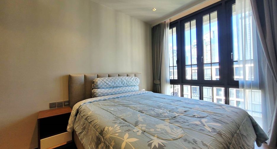 For rent 2 bedrooms condo in Watthana, Bangkok