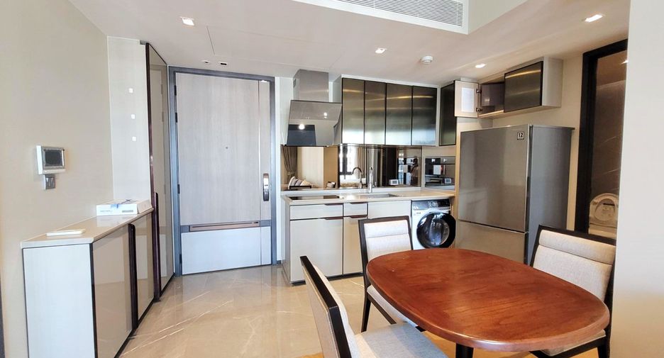 For rent 2 bedrooms condo in Watthana, Bangkok