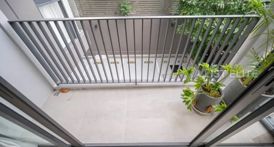 For sale 2 bedrooms condo in Huai Khwang, Bangkok