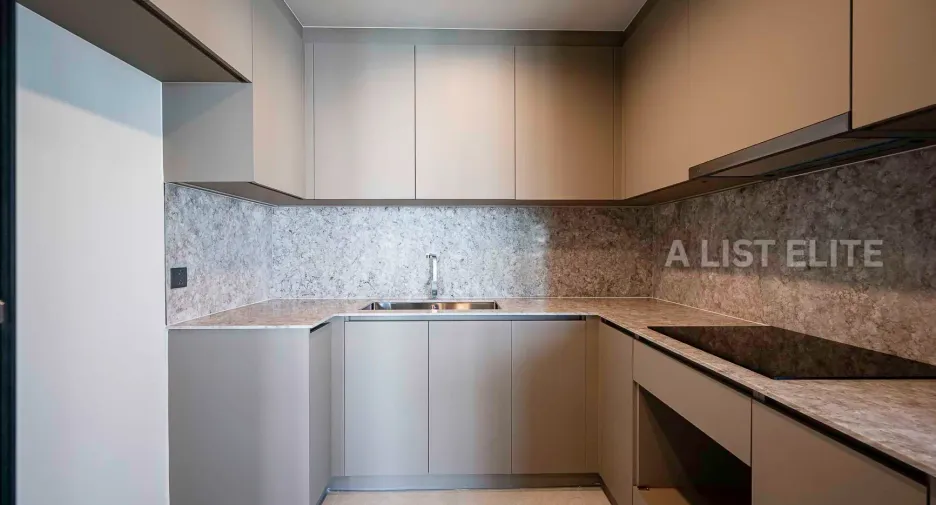For sale 2 bedrooms condo in Huai Khwang, Bangkok