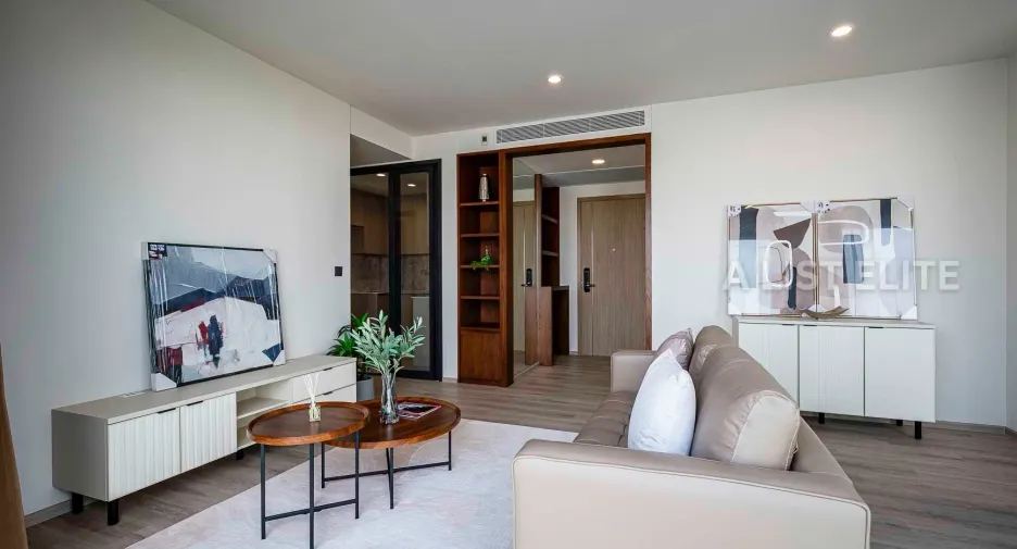 For sale 2 bedrooms condo in Huai Khwang, Bangkok
