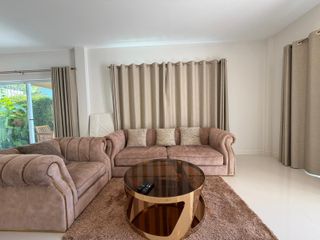 À louer 4 chambres maison à Mueang Phuket, Phuket