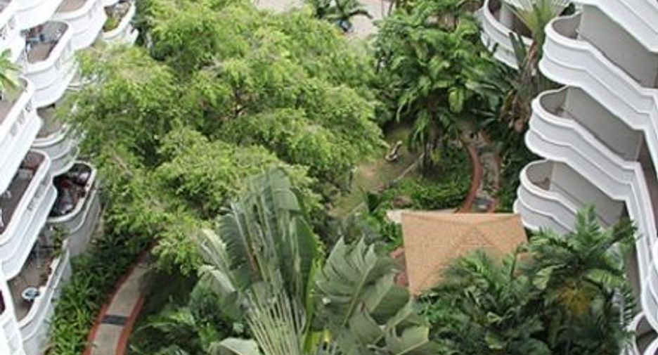 For sale 2 bedrooms condo in Bang Kapi, Bangkok