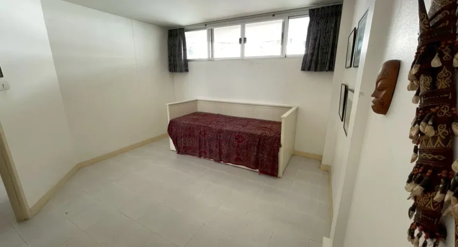 For sale 2 bedrooms condo in Bang Kapi, Bangkok