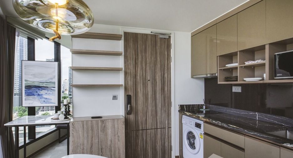 For rent 1 bed condo in Khlong Toei, Bangkok