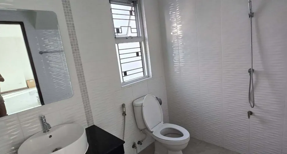 出租 2 卧室 独立屋 在 San Kamphaeng, Chiang Mai