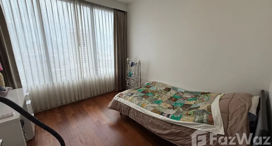 For sale and for rent 2 bedrooms condo in Bang Rak, Bangkok