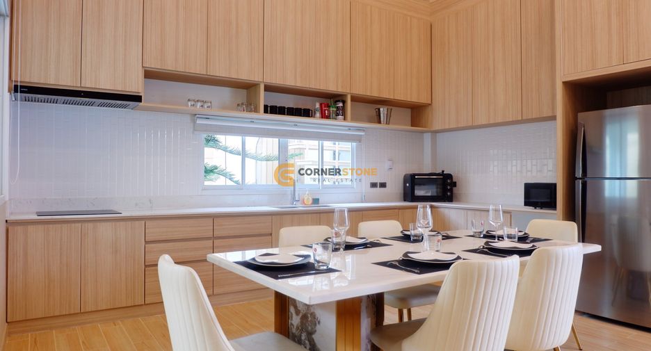 For rent そして for sale 4 ベッドルーム house in Bang Lamung, Chonburi