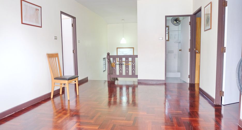 出租 4 卧室 独立屋 在 Sattahip, Chon Buri
