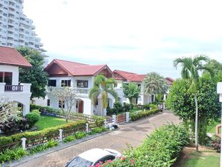 For rent 4 bedrooms house in Na Jomtien, Pattaya