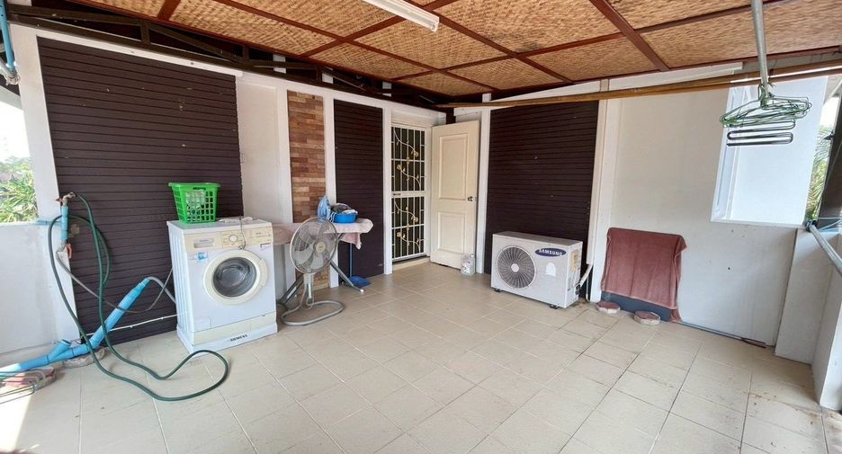 For rent 4 bedrooms house in Doi Saket, Chiang Mai