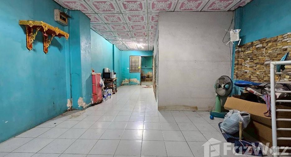 出售 3 卧室 联排别墅 在 Sam Khok, Pathum Thani