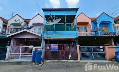 For sale 3 bedrooms townhouse in Sam Khok, Pathum Thani