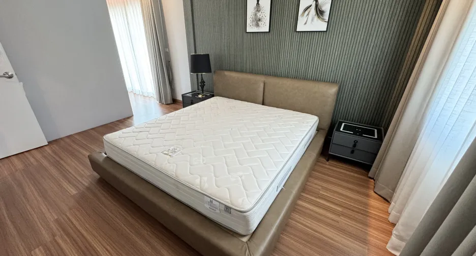 For sale 4 bedrooms house in Mueang Udon Thani, Udon Thani