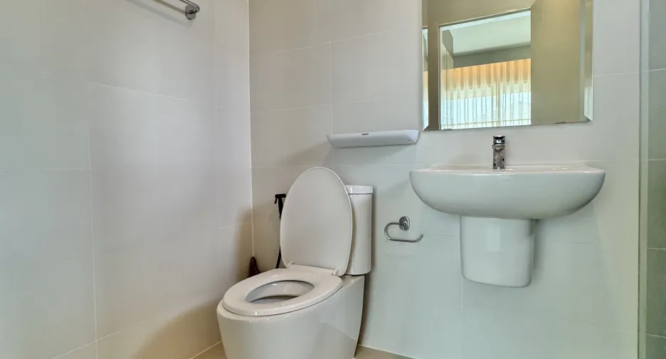 For sale 4 bedrooms house in Mueang Udon Thani, Udon Thani