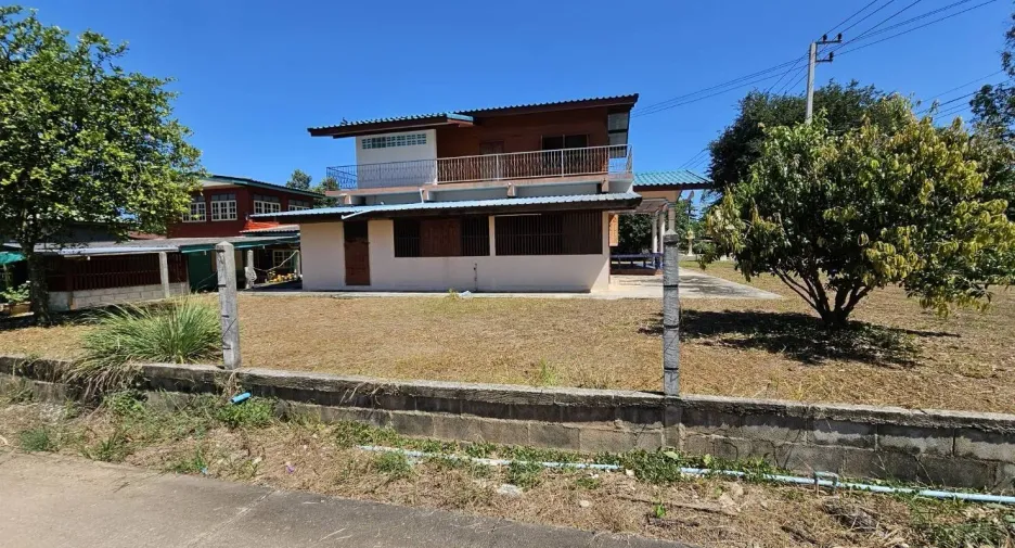 For sale 3 bedrooms house in Phrom Phiram, Phitsanulok