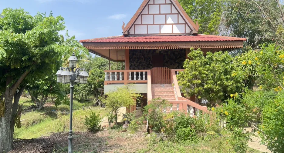 For sale land in Sam Chuk, Suphan Buri
