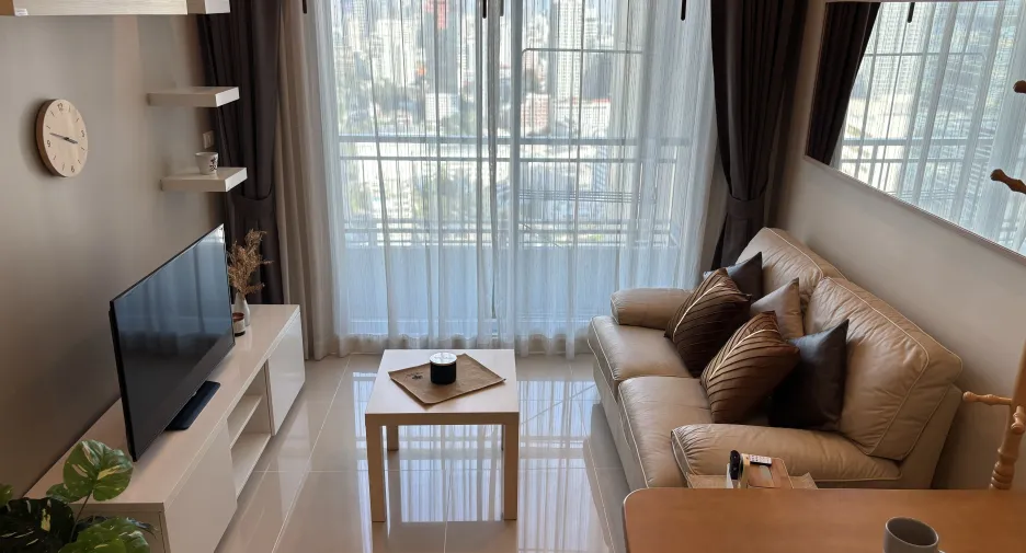 For sale and for rent 1 bed condo in Watthana, Bangkok