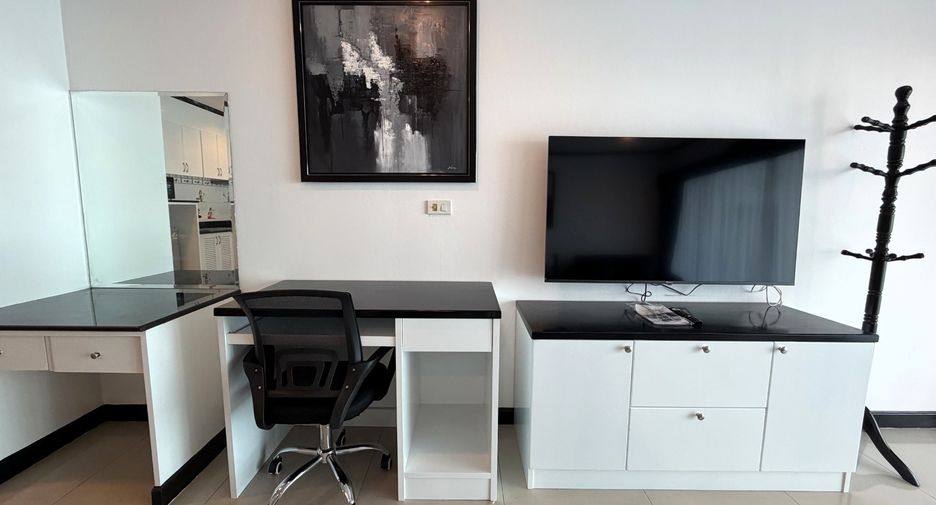 For sale 1 bed condo in Bang Lamung, Chonburi